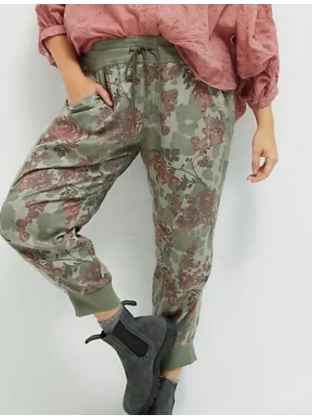 Anthropologie Nomad Camo Floral Rose Jogger - Picture 3 of 16